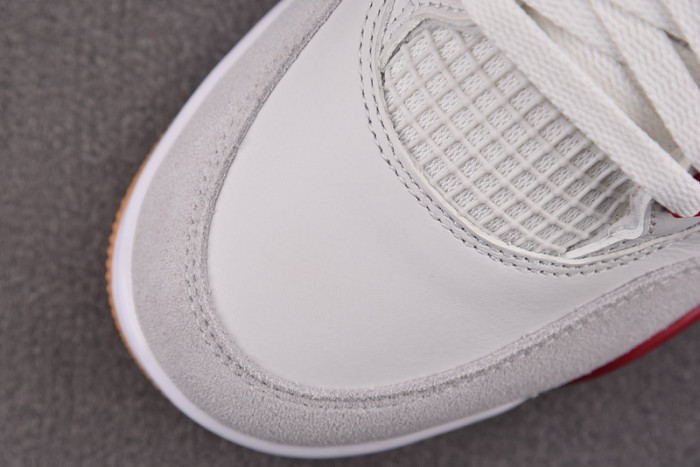 Air Jordan 4 Retro SB Varsity Red  DR5415-106