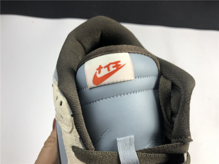 TRAVIS SCOTT X PLAYSTATION X NK SB DUNK LOW  CU1726-800