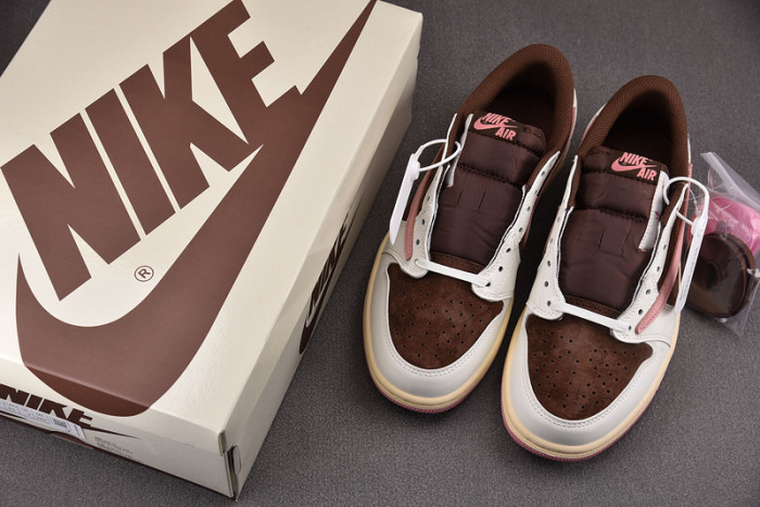 Travis Scott x Air Jordan 1 Low OG “Dark Pony/Pink Oxford”  DZ4137-206