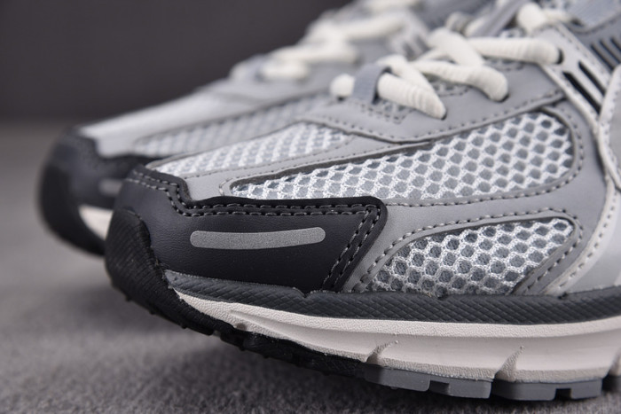 NK Air Zoom Vomero FD9919-001