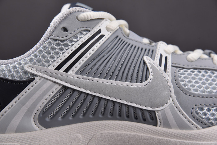 NK Air Zoom Vomero FD9919-001