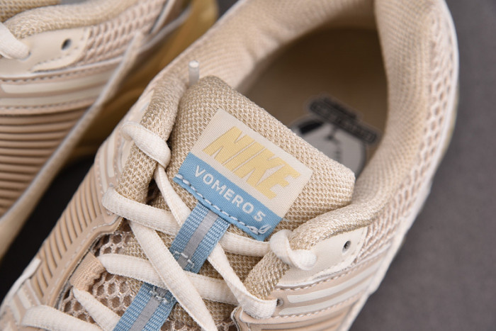 Nike Zoom Vomero 5 Oatmeal (Women