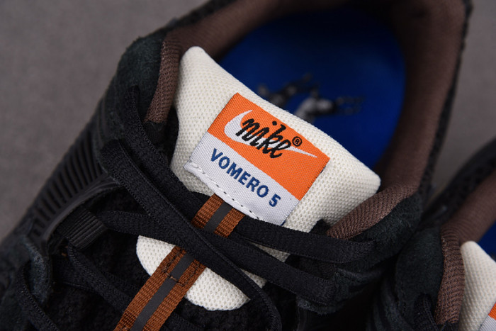 NK Air Zoom Vomero 5 “Black Sesame” FD0533-010