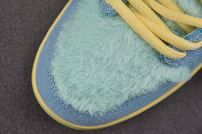 Nike SB Dunk Low Verdy Visty  FN6040-400