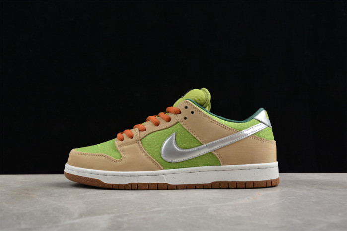 Nike SB Dunk Low Escargot  FQ7585-200