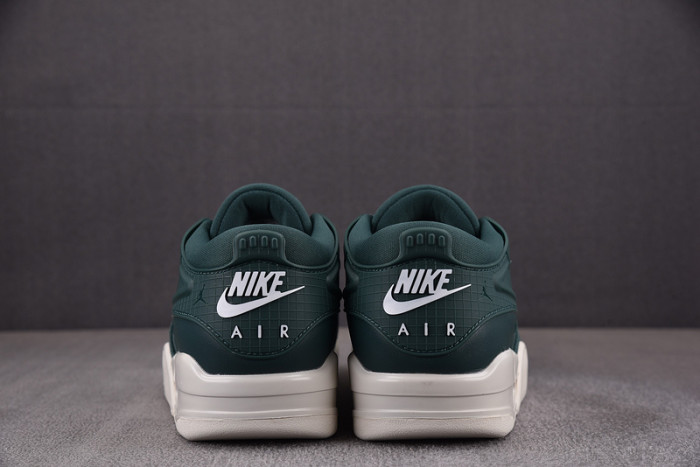 Air Jordan 4 RM WMNS “Oxidized Green” FQ7940-300