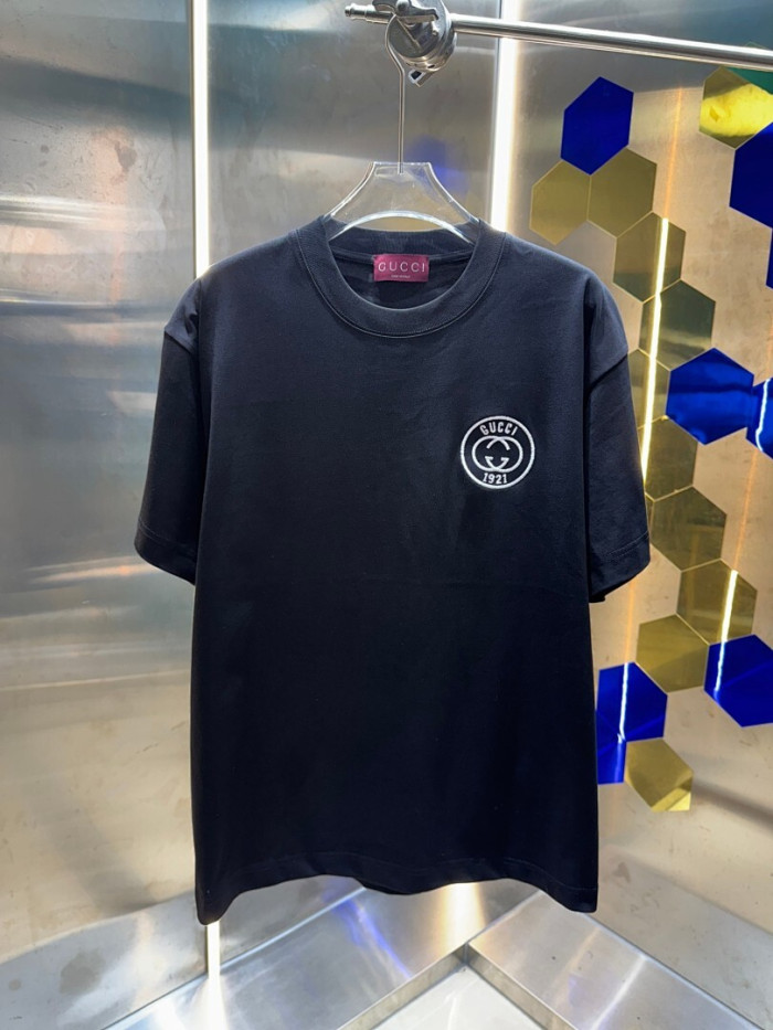 GU1 CLOTHING