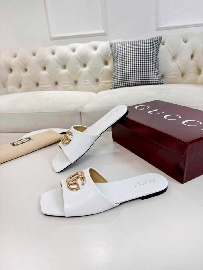 GUI SANDAL