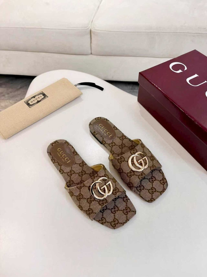GUI SANDAL