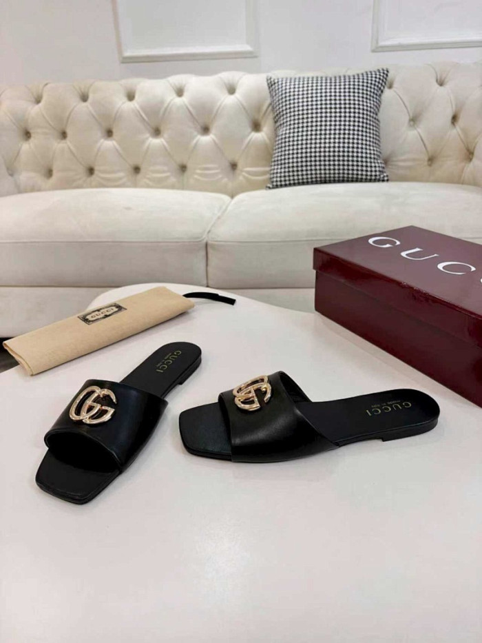 GUI SANDAL