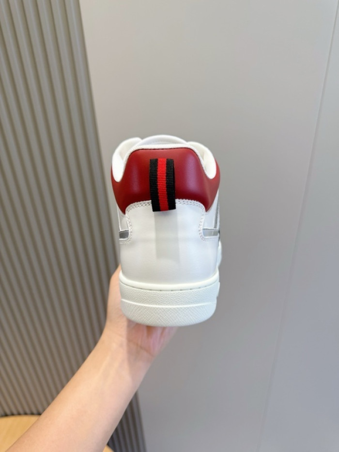 GUI SNEAKER