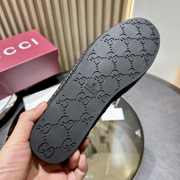 GUI SNEAKER