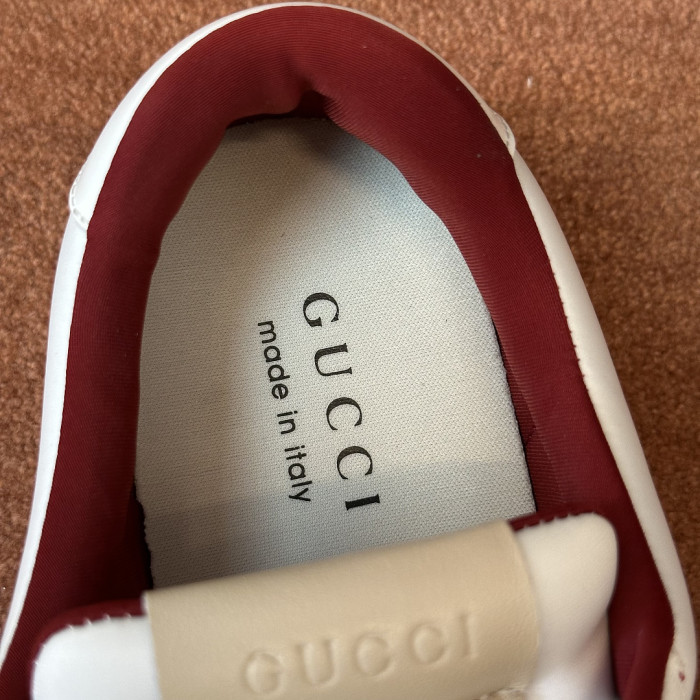 GUI SNEAKER