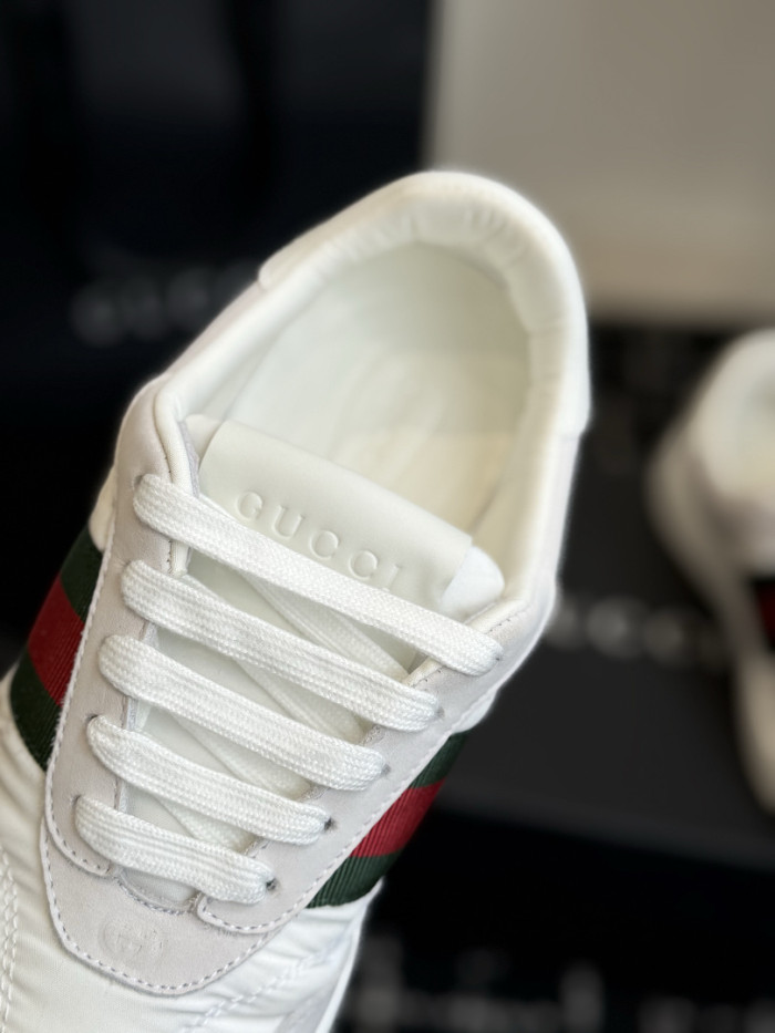 GUI SNEAKER