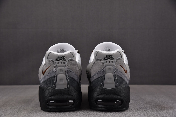 Nike Air Max 95 SB Cacao Wow  HF7545-002