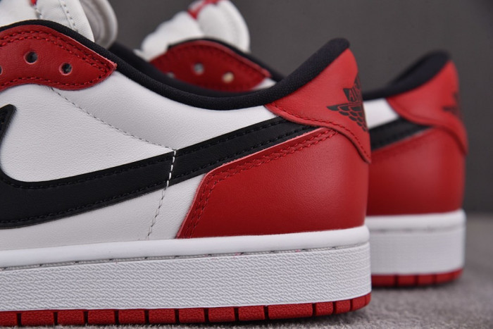 Air Jordan 1 Retro Low OG Chicago (2025)  HQ6998-600