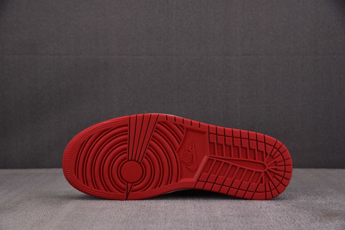 Air Jordan 1 Retro Low OG Chicago (2025)  HQ6998-600