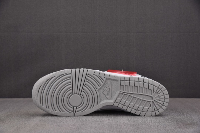 Nike SB Dunk Low S*pr1m1 94 White Metallic Silver  HQ8487-100