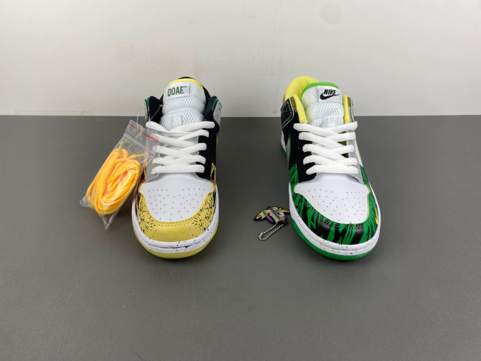 Nike Dunk Low What the Duck Away University of Oregon PE  HV1454-100