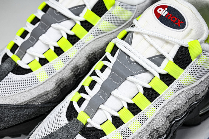 Nike Air Max 95 SP Undefeated Geo NYC Neon IB4523-004