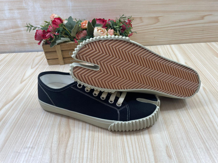 MA1S0N MARG1E1A SNEAKER