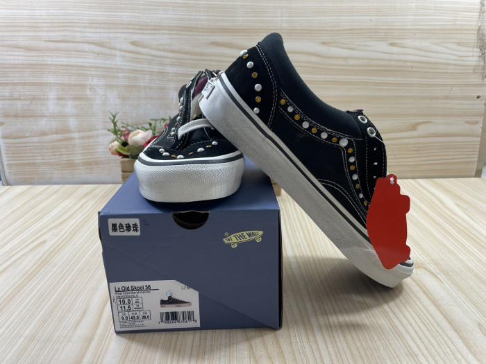 VA& SNEAKER