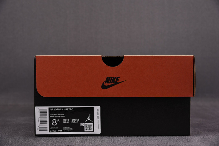 AIR JORDAN 11 Retro Playoffs Bred (2019) 378037-061