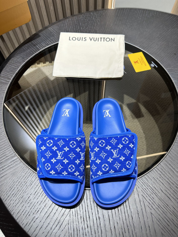 L0VT SANDAL