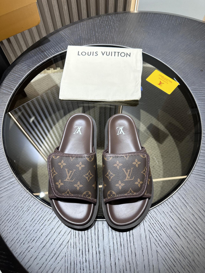 L0VT SANDAL