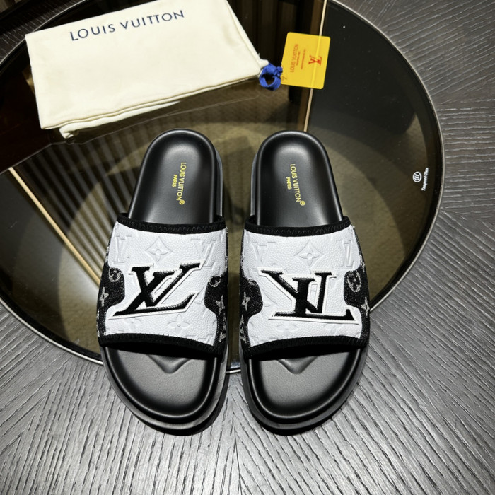 L0VT SANDAL