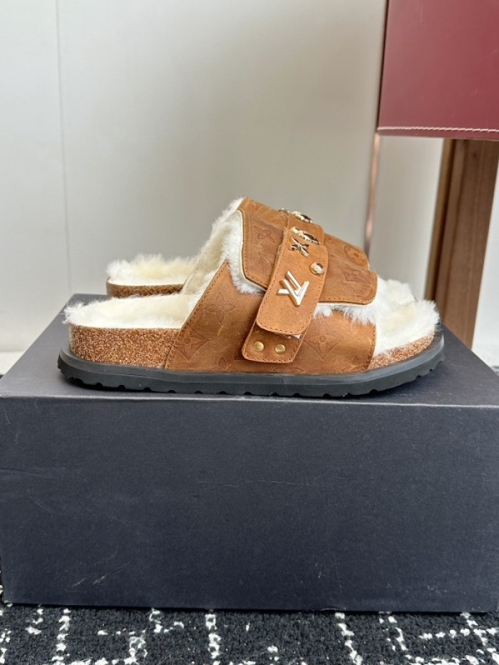 L0VT SANDAL