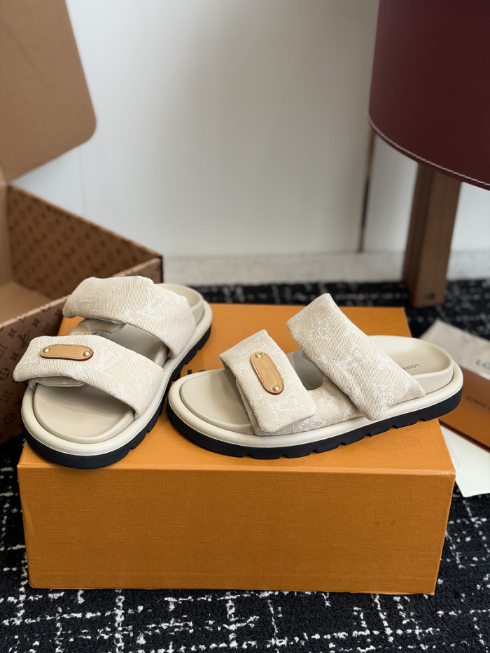 L0VT SANDAL