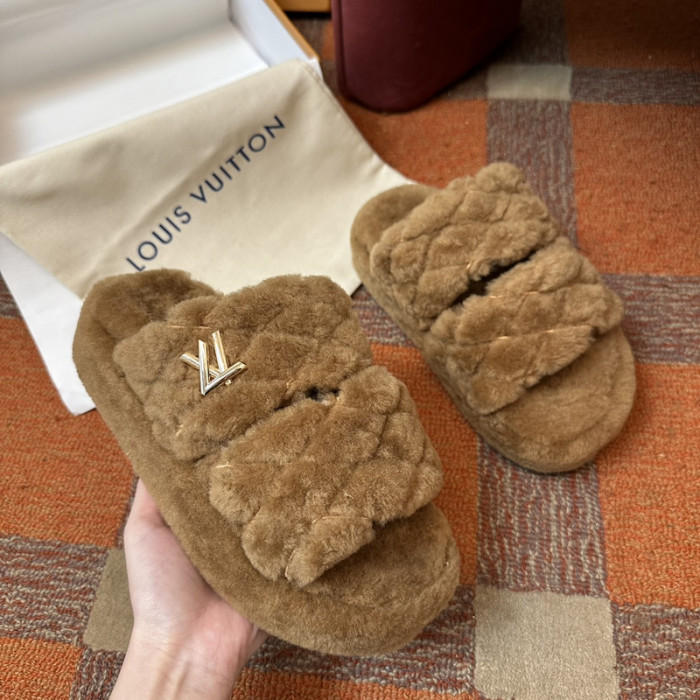 L0VT SANDAL