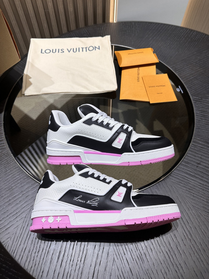 L0VT SNEAKER