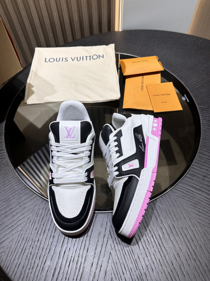L0VT SNEAKER
