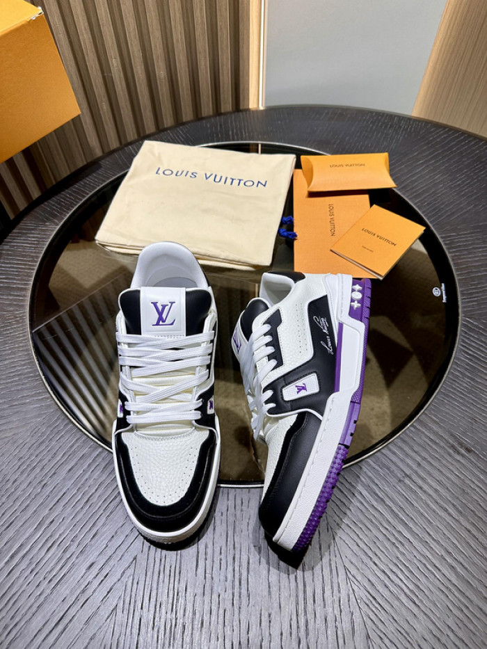 L0VT SNEAKER