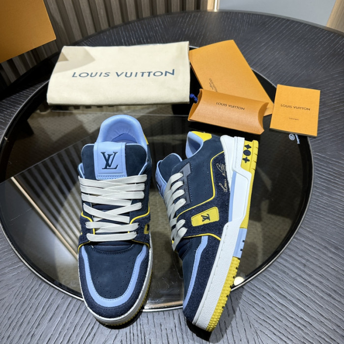 L0VT SNEAKER