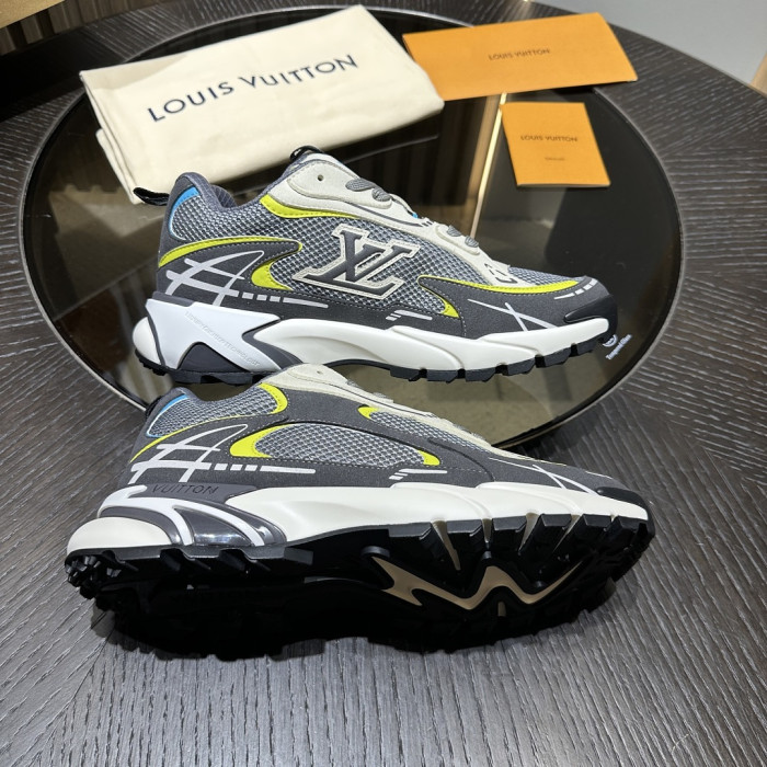 L0VT SNEAKER