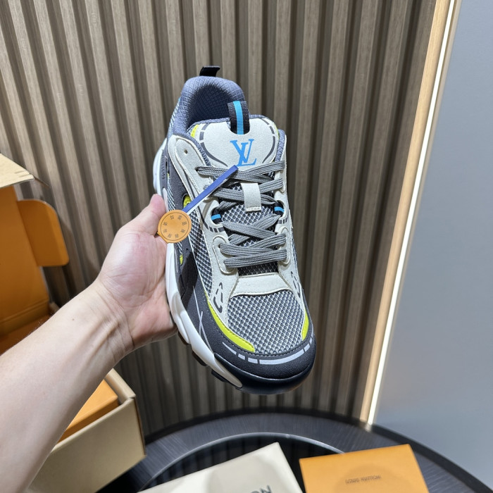 L0VT SNEAKER