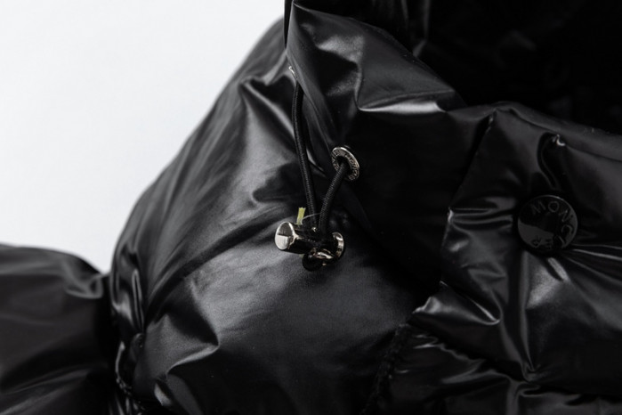 M0*C1ER DOWN JACKET (black)