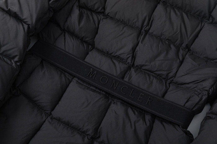 M0*C1ER DOWN JACKET