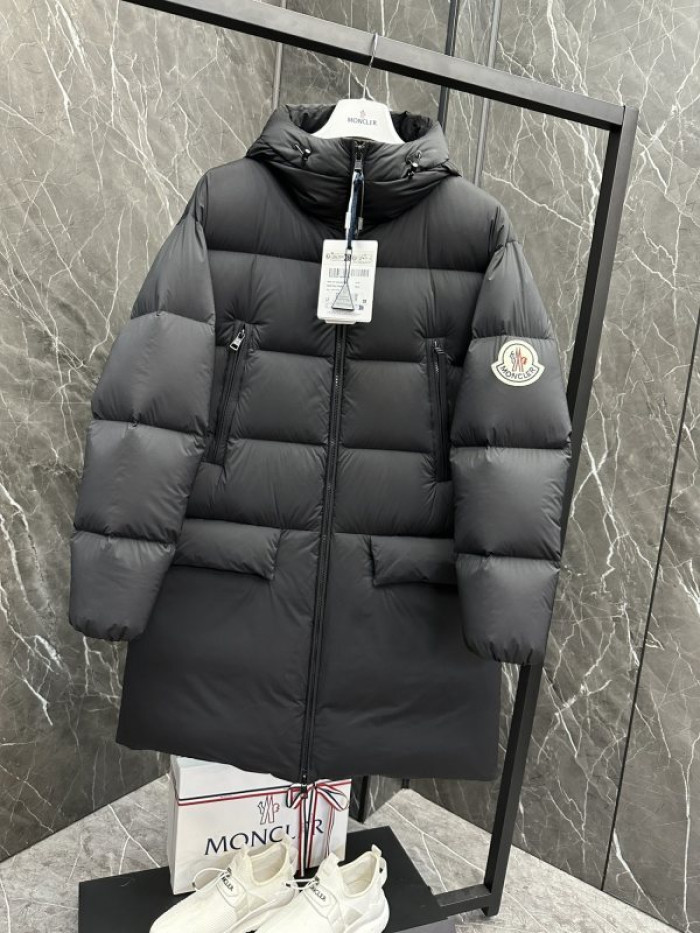 M0*C1ER DOWN JACKET