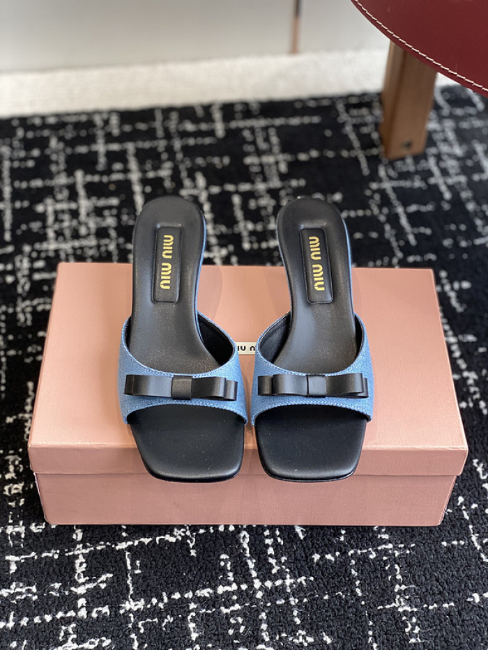 M1U SANDAL