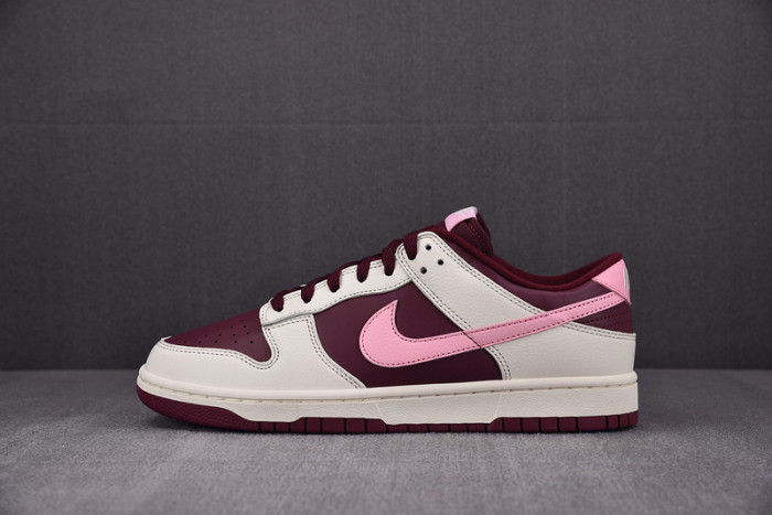 NIKE DUNK LOW Valentine's Day DR9705-100