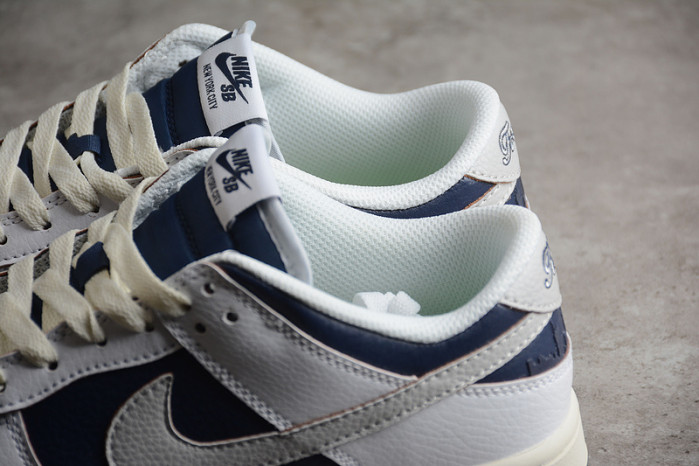 Nike SB Dunk Low “Dark Driftwood FD8775-100