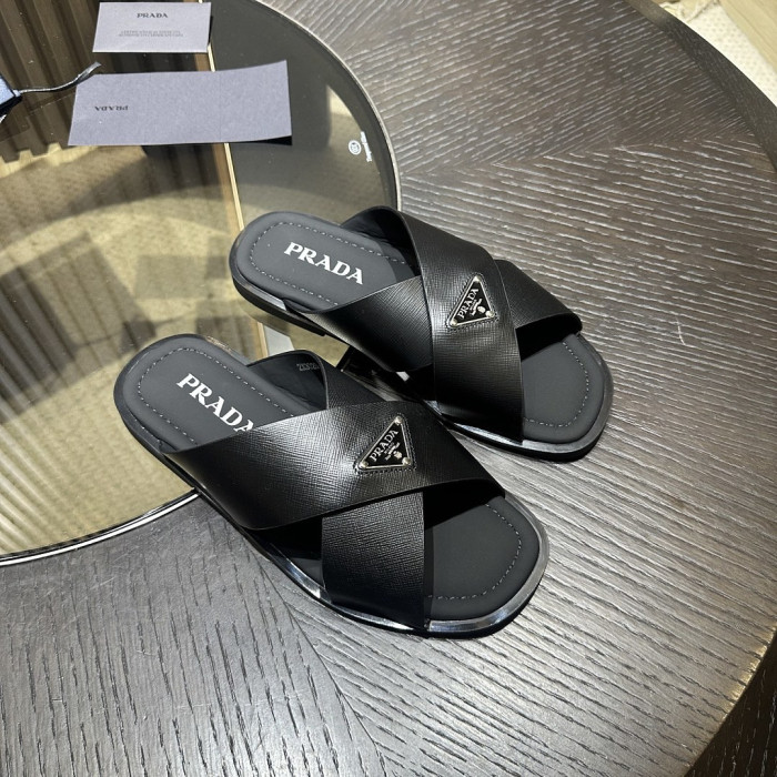 P SANDAL