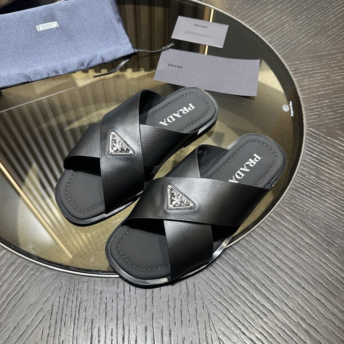 P SANDAL