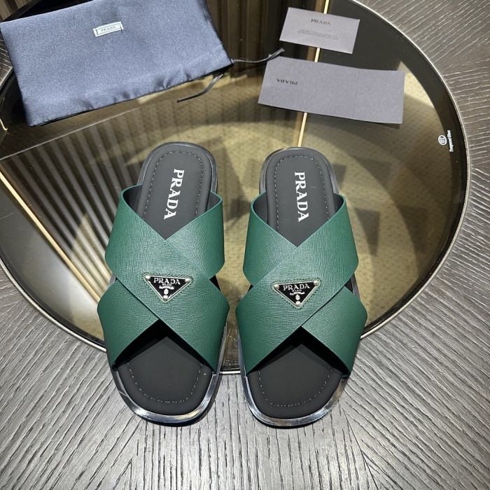 P SANDAL