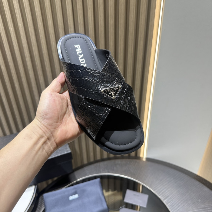 P SANDAL