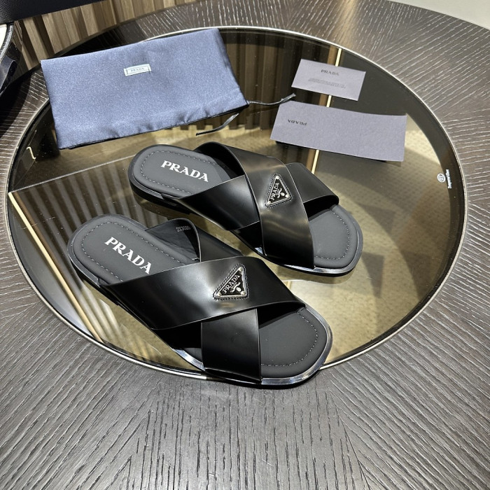P SANDAL